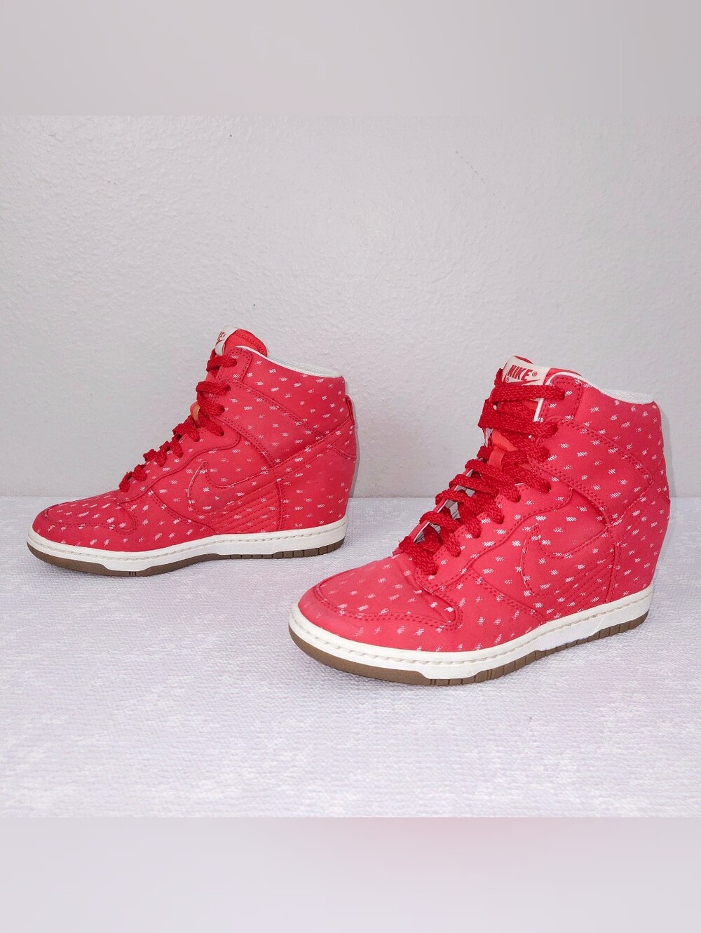 NIKE Dunk Sky Hi Hidden Wedge Sneakers Hyper Red Print US 7 Lace-Up